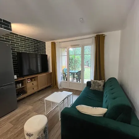 L'orezia L T2 Domaine Du Golf De L Rdc Avec Terrasse Refait A Neuf Apartment *
